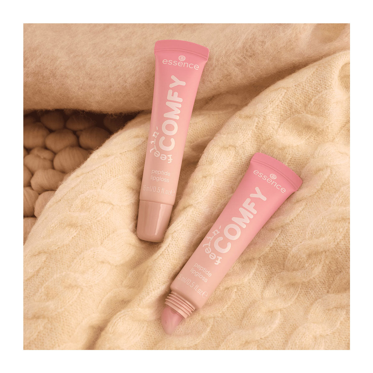 Essence Feelin' Comfy Peptide Lip Gloss 01 Strawberry Self-love | M00200443222